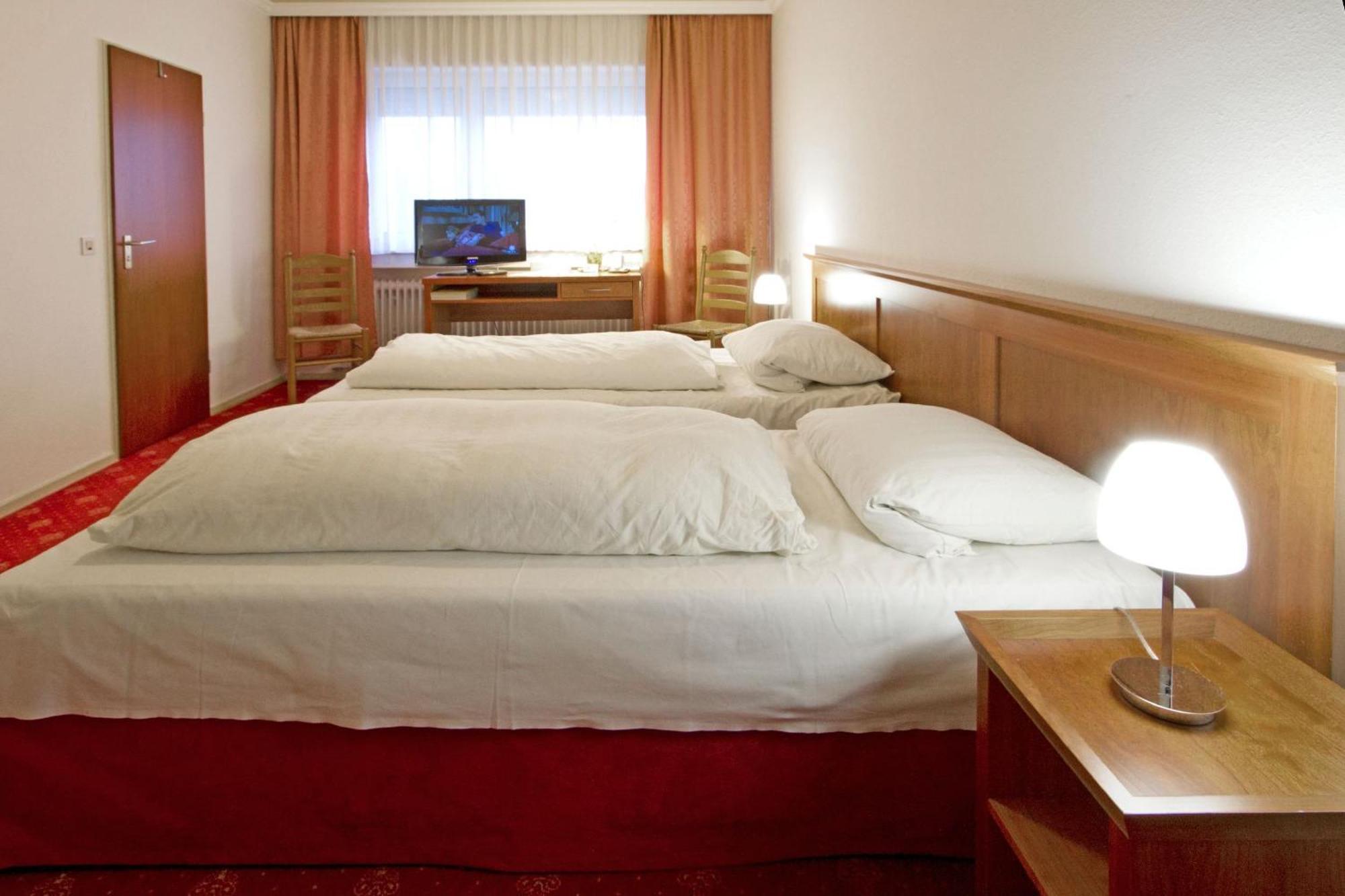 Hotel Mennicken Würselen Eksteriør bilde