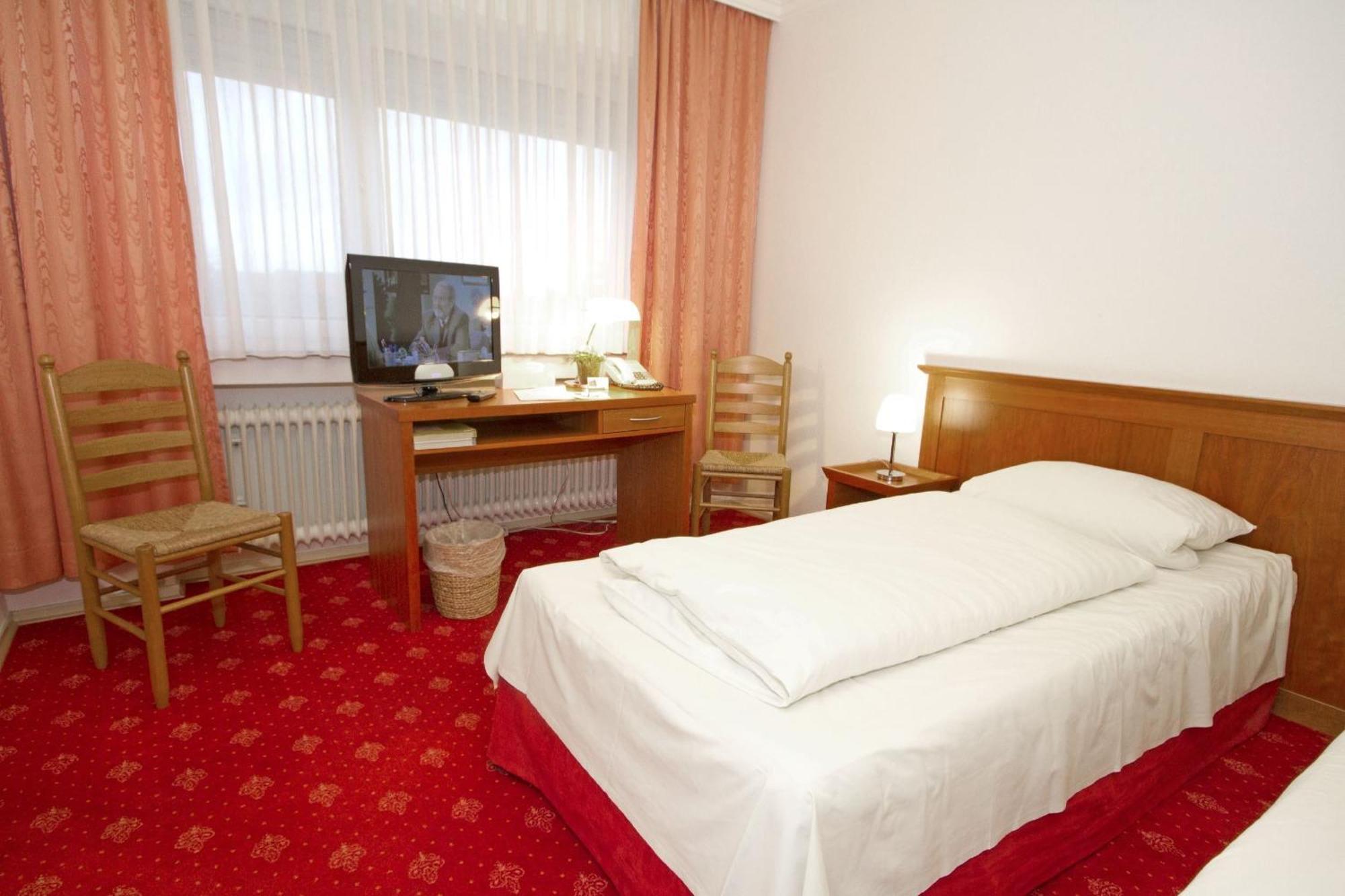 Hotel Mennicken Würselen Eksteriør bilde