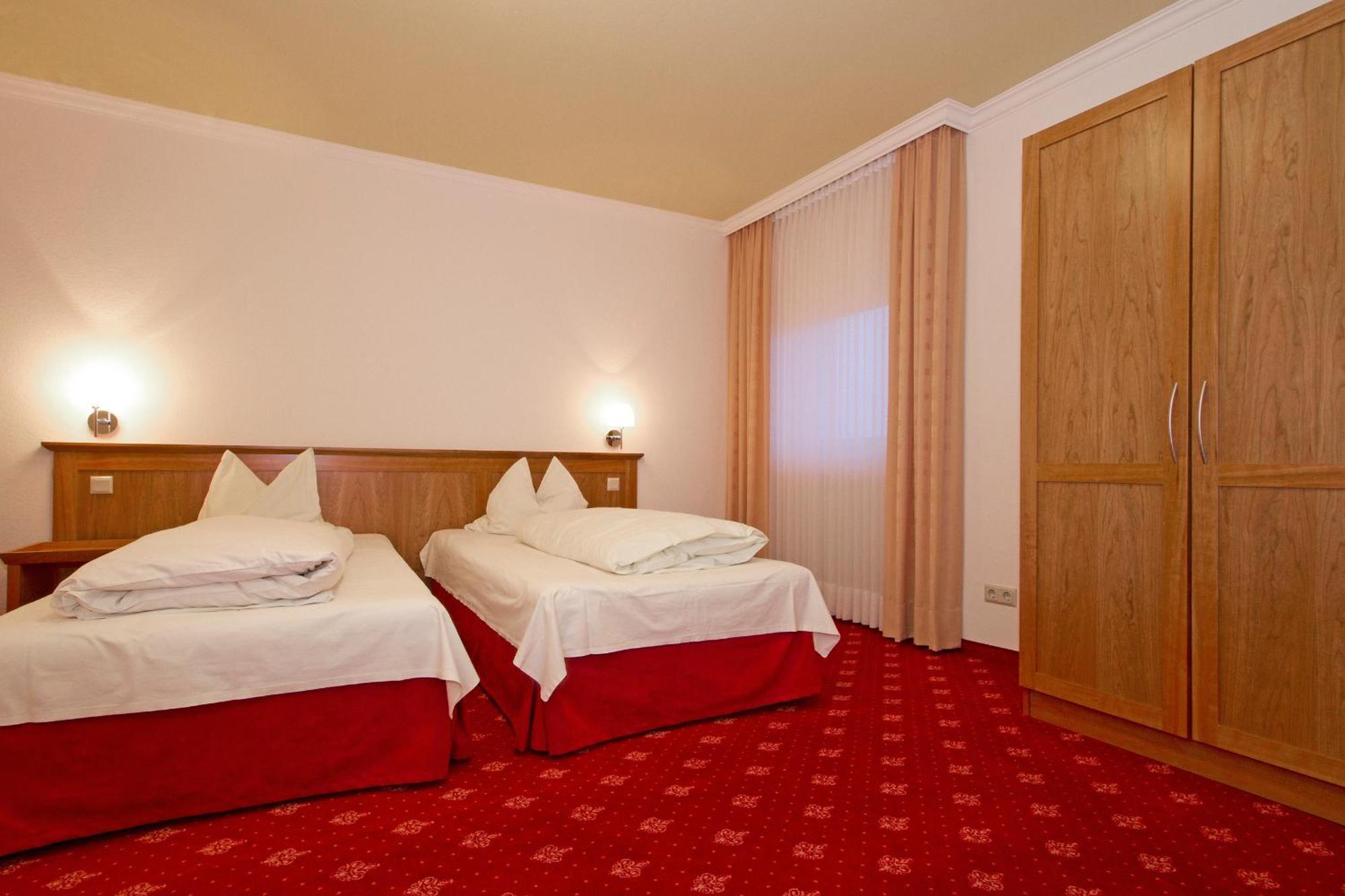 Hotel Mennicken Würselen Eksteriør bilde
